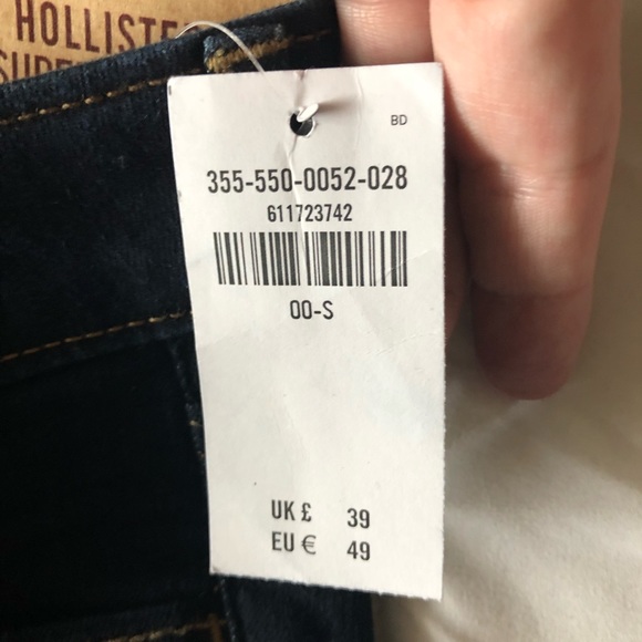 Brand New Hollister Jeans - Picture 3 of 5